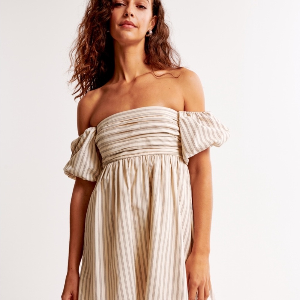 Abercrombie & Fitch Strapless Cream Striped Dress